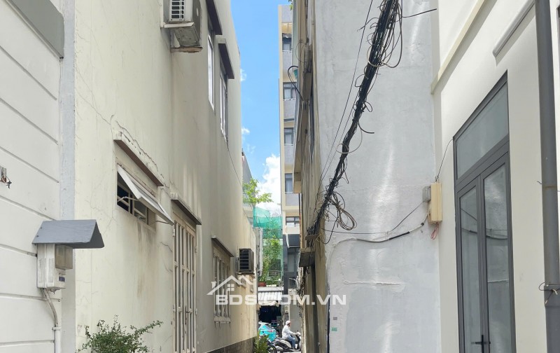 Bán Nhà Hẽm 830/1 LẠC LONG QUÂN 27,5m2- 3TẦNG- 4,55TỶ/TL-P.10 Q.Tân Bình